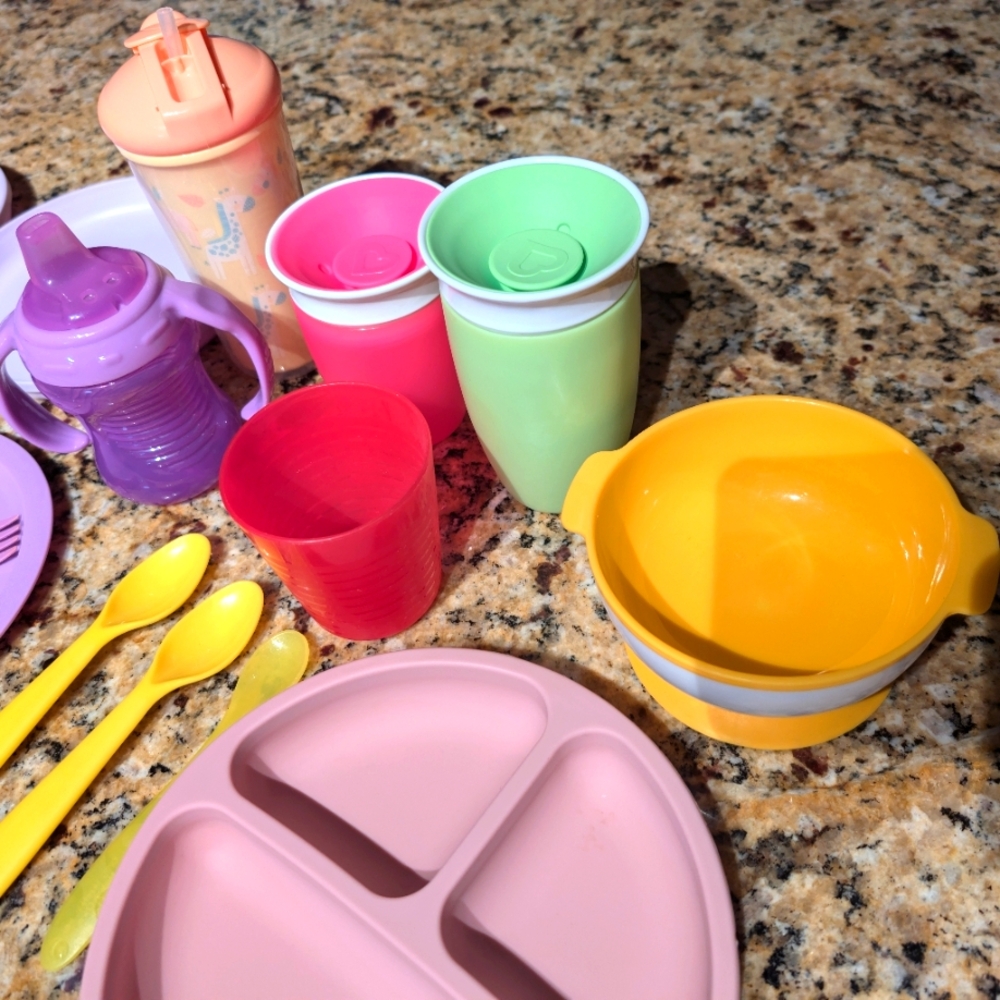 16 piece baby/toddler dining bundle
